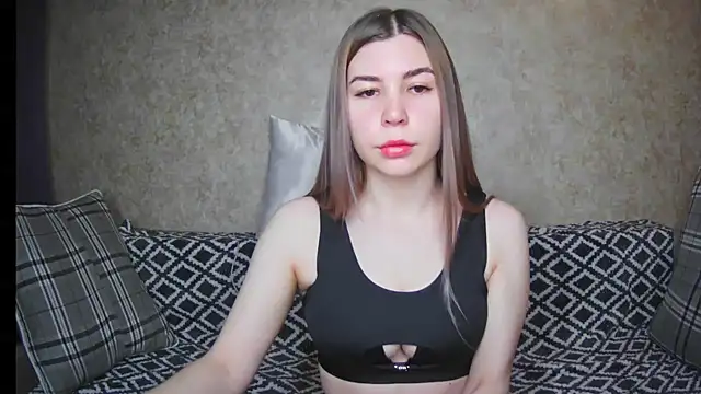 ElllaNuar online show from December 2024 01:39:02 AM