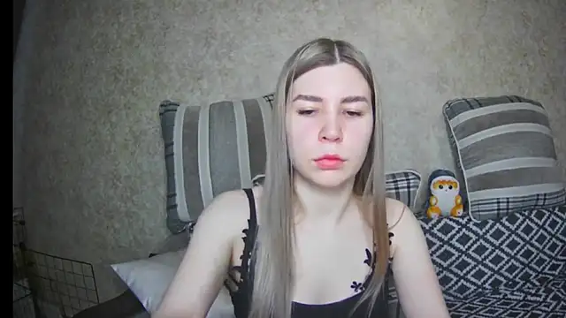 ElllaNuar online show from March 2025 01:35:02 AM