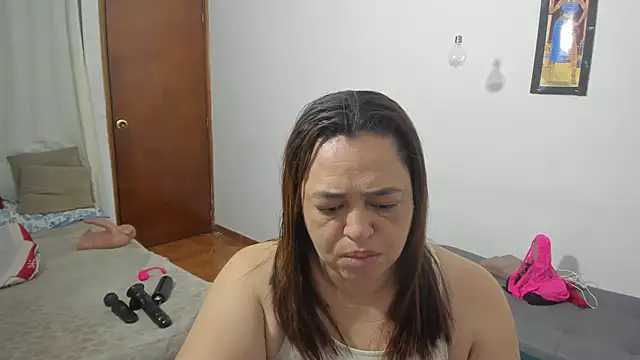 clarise cooper online show from September 2025 08:13:02 AM