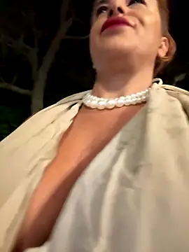 Selvaggia official83 online show from September 2025 07:26:01 PM