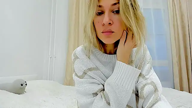 Mona Cruz online show from November 2025 04:44:02 AM