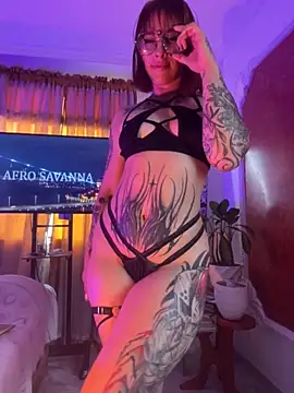 ValenGray online show from November 2025 12:48:02 PM