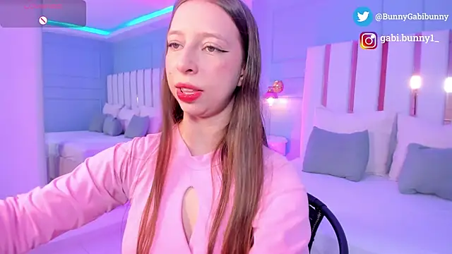 gabi bunny online show from January 2026 05:28:02 PM