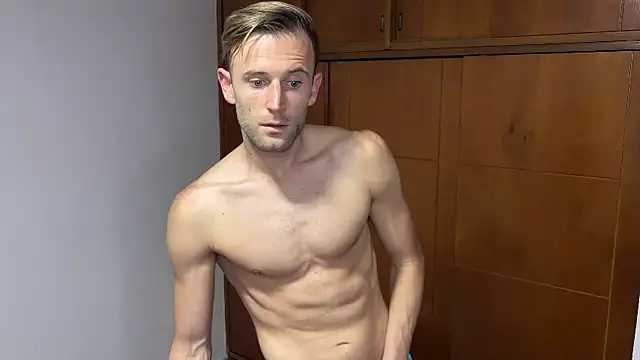 Snapshot of aquilesmade chatting on December 2024 01:03:01 AM aquilesmade online show from December 2024 01:03:01 AM