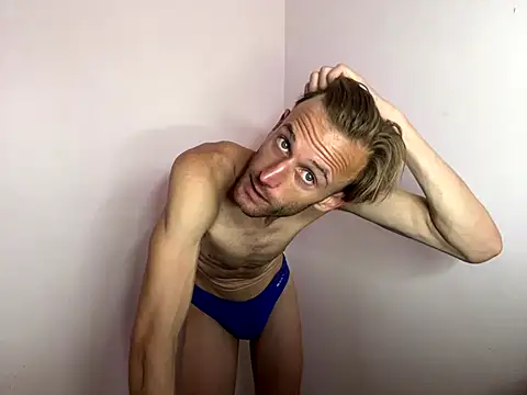 Snapshot of aquilesmade chatting on October 2025 03:49:01 PM aquilesmade online show from October 2025 03:49:01 PM