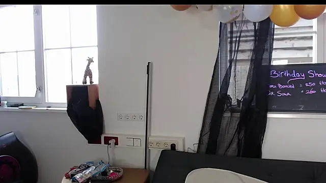 Sarissakoldenhof online show from March 2025 02:32:02 PM