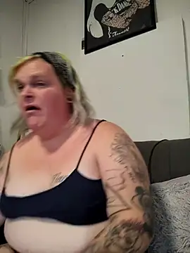 Trans Girl next door420 online show from April 2026 07:19:01 PM