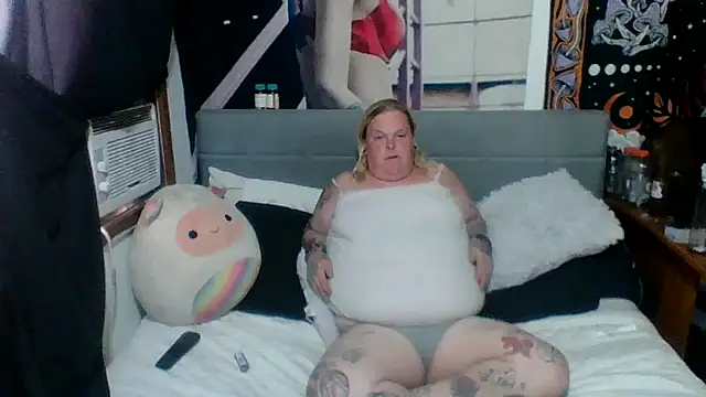Trans Girl next door420 online show from July 2026 10:27:02 PM