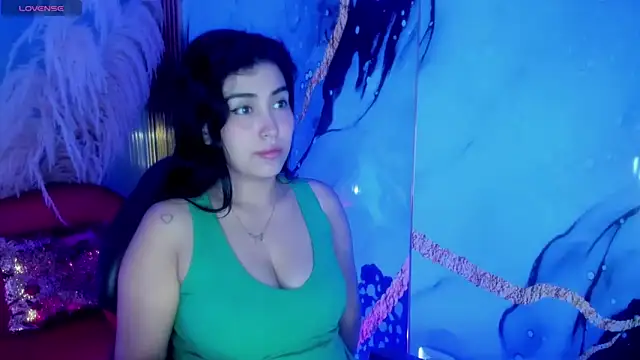 emma  cute   online show from September 2025 11:32:01 AM