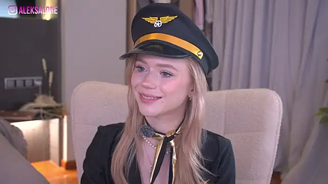 LexieLoree online show from May 2026 03:04:02 AM