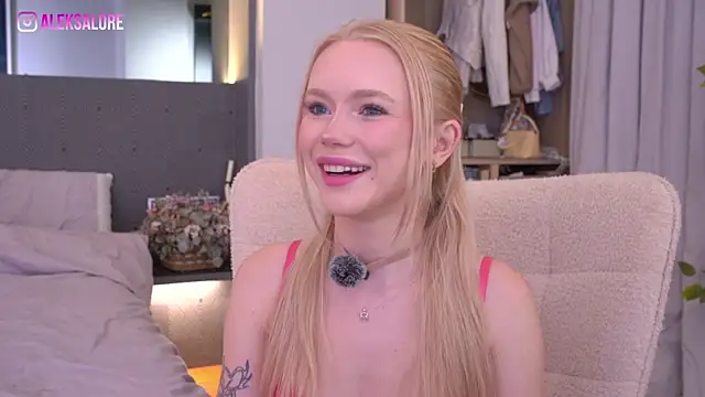 LexieLoree online show from July 2026 02:59:01 AM