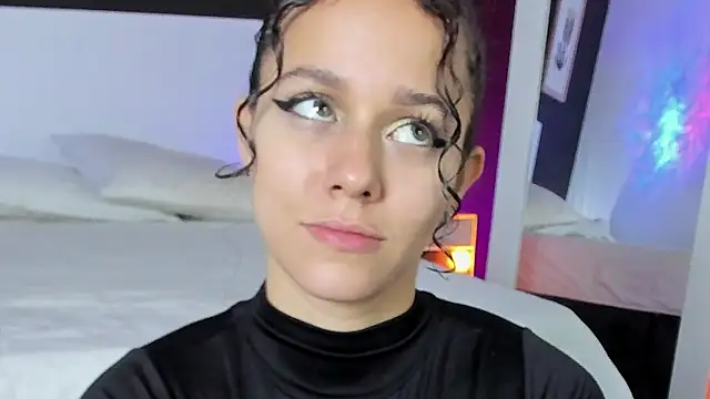 VioletPaket online show from January 2026 12:10:01 PM