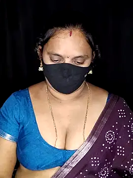 vintage-vibs online show from April 2026 06:09:01 PM