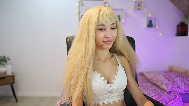 Snapshot of Amai__Liu chatting on November 2025 09:19:02 AM Amai Liu online show from November 2025 09:19:02 AM