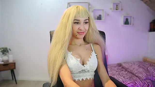 Snapshot of Amai__Liu chatting on December 2025 06:57:02 PM Amai Liu online show from December 2025 06:57:02 PM