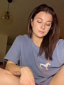 Mia-Minou online show from February 2026 12:20:02 AM