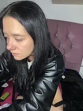 Isabella 21x online show from February 2025 03:42:02 PM