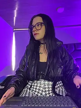 Snapshot of Isabella_21x chatting on June 2026 12:42:02 PM Isabella 21x online show from June 2026 12:42:02 PM