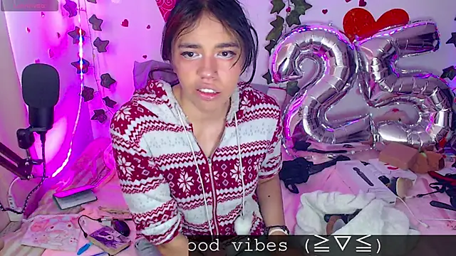 sophie north online show from February 2025 03:08:01 PM