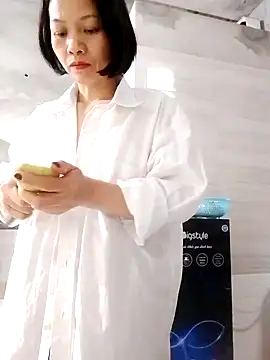 Aninyin22 online show from February 2025 02:09:02 AM