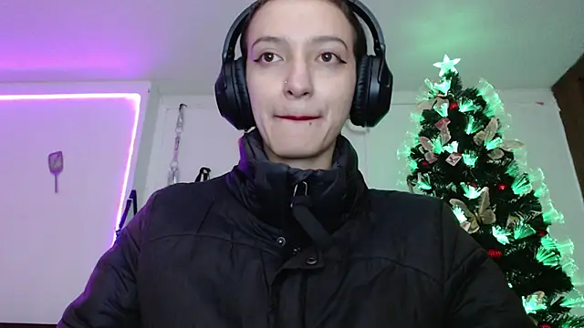 Eloise-brown online show from December 2024 12:54:01 AM