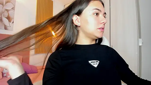 mia nevaeh online show from January 2025 11:46:01 PM