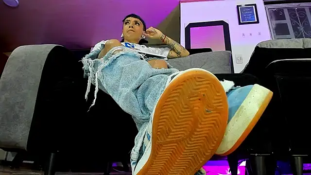 vivi-honey online show from October 2025 12:17:02 AM