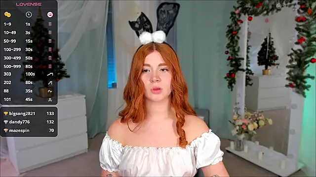 Snapshot of Freckle_Diyana chatting on December 2024 08:43:02 AM Freckle Diyana online show from December 2024 08:43:02 AM