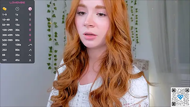 Snapshot of Freckle_Diyana chatting on January 2025 09:42:02 PM Freckle Diyana online show from January 2025 09:42:02 PM