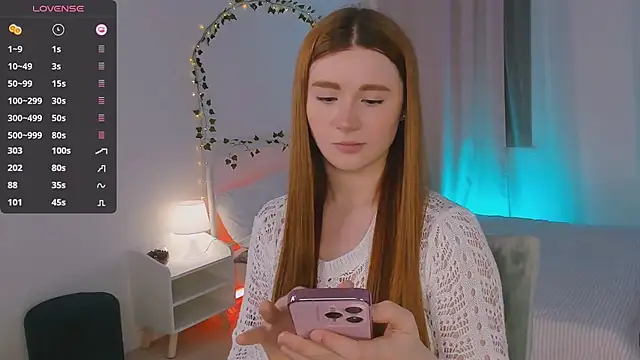 Snapshot of Freckle_Diyana chatting on January 2025 05:45:02 AM Freckle Diyana online show from January 2025 05:45:02 AM