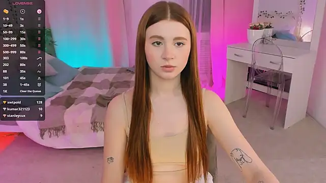 Snapshot of Freckle_Diyana chatting on March 2025 01:20:02 AM Freckle Diyana online show from March 2025 01:20:02 AM