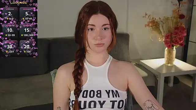 Snapshot of Freckle_Diyana chatting on December 2025 09:56:02 PM Freckle Diyana online show from December 2025 09:56:02 PM