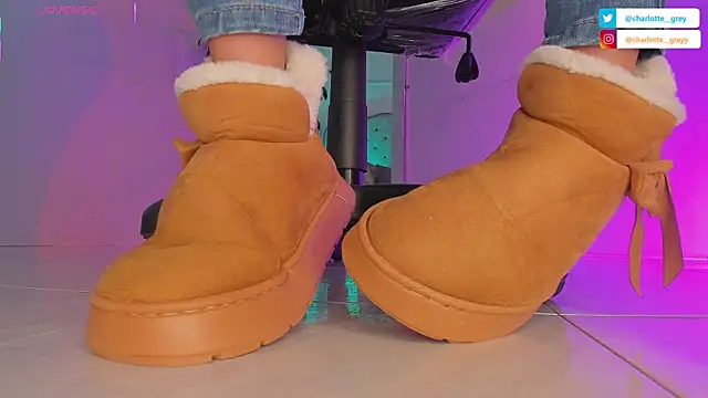 charlotte  grey online show from September 2025 08:14:01 PM