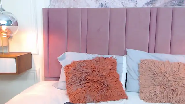 SabrinaDevill online show from February 2025 01:22:01 PM