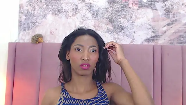 SabrinaDevill online show from October 2025 01:12:02 PM