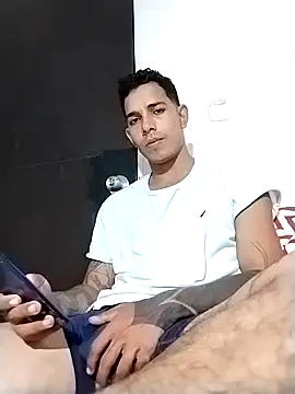 Snapshot of chero_95 chatting on April 2026 03:17:01 AM chero 95 online show from April 2026 03:17:01 AM