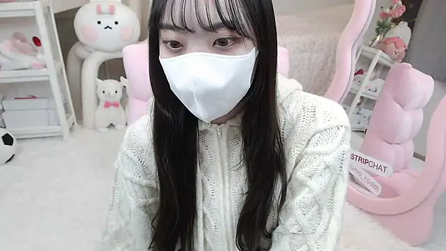 Snapshot of momo_room chatting on January 2025 09:40:02 AM momo room online show from January 2025 09:40:02 AM