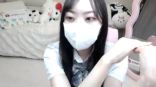 Snapshot of momo_room chatting on October 2025 10:40:02 AM momo room online show from October 2025 10:40:02 AM