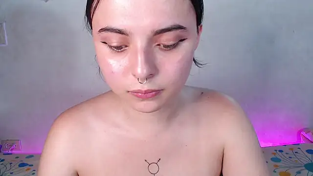 elizabethtaylorxxx online show from January 2025 12:03:01 AM