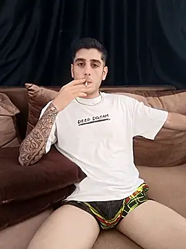 arenn1997 online show from September 2025 12:27:02 PM