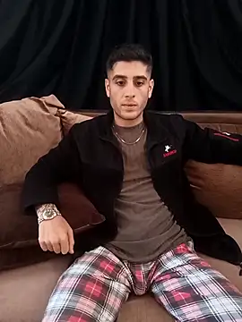 arenn1997 online show from October 2025 01:01:01 PM