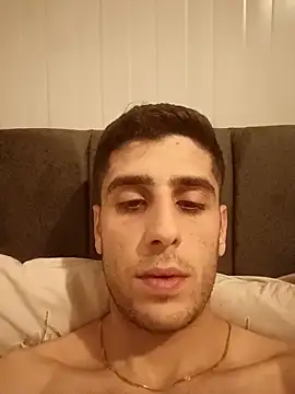 arenn1997 online show from February 2026 10:08:01 PM