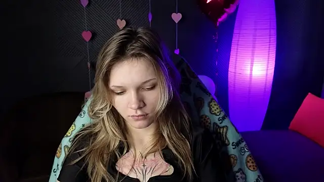 LitaBrom online show from February 2025 04:42:02 AM