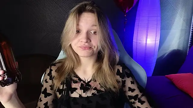 LitaBrom online show from February 2025 08:06:02 AM