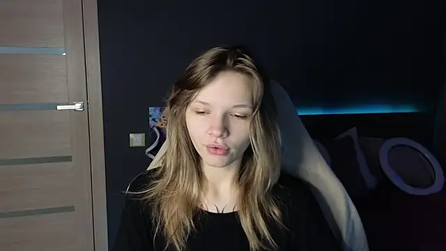 LitaBrom online show from October 2025 01:46:01 AM