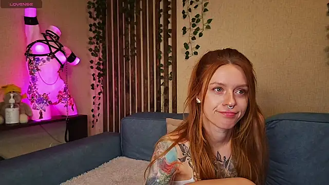  SweetFox  online show from September 2025 12:55:01 AM