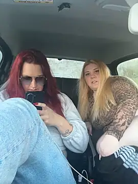 LenaundLeon online show from April 2026 06:10:01 PM