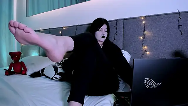  Goddess Misha  online show from December 2024 09:22:01 PM