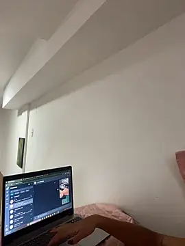 Pinkhotbaby online show from February 2025 04:46:01 PM