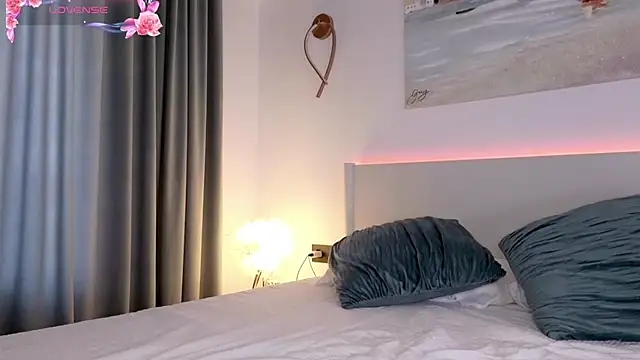 ReyaSophia online show from September 2025 08:47:02 AM